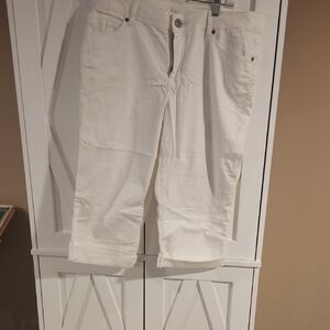 White Jean Capris